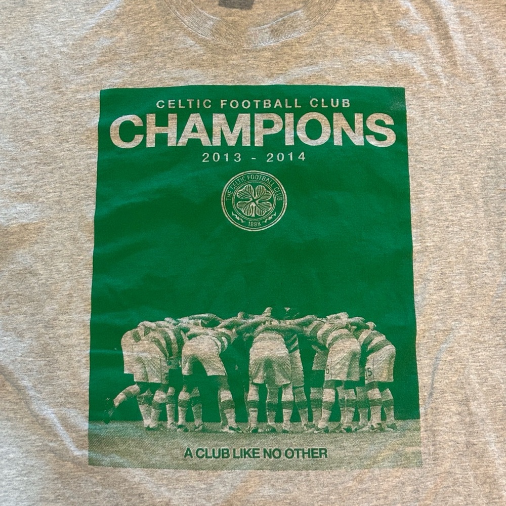 2013-14 Official Celtics Football Championship Front & Back Graphic Tee - Picture 2 of 5